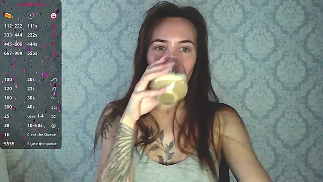 Snapshot of Stasia_Queen chatting on 01-16-25, 08:22 Stasia Queen online show from 01-16-25, 08:22