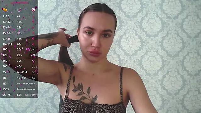 Snapshot of Stasia_Queen chatting on 02-18-25, 08:16 Stasia Queen online show from 02-18-25, 08:16