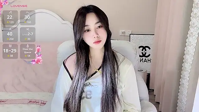 Caitlyn   online show from 03-04-25, 02:32