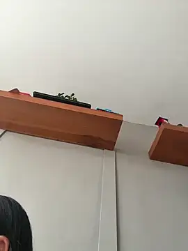 DakotaShelby online show from 12-17-25, 06:47