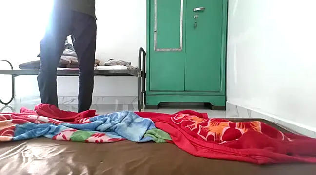 hot dark chocolate08 online show from 01-03-25, 07:27