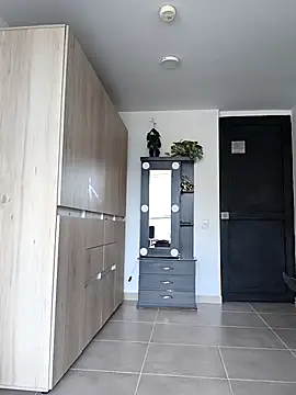 Kiitygirl online show from 12-13-25, 09:20