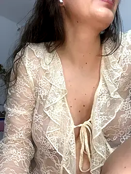 Snapshot of tatianaAlvarez1 chatting on 09-14-25, 09:03 tatianaAlvarez1 online show from 09-14-25, 09:03