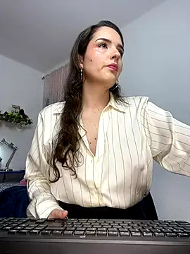 Snapshot of tatianaAlvarez1 chatting on 10-12-25, 08:19 tatianaAlvarez1 online show from 10-12-25, 08:19