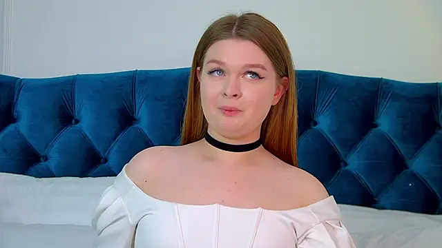 Snapshot of CrystalLyons chatting on 02-27-25, 02:10 CrystalLyons online show from 02-27-25, 02:10