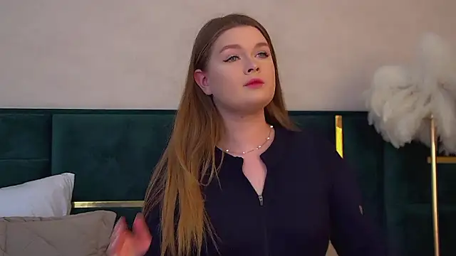 CrystalLyons online show from 02-02-26, 06:06