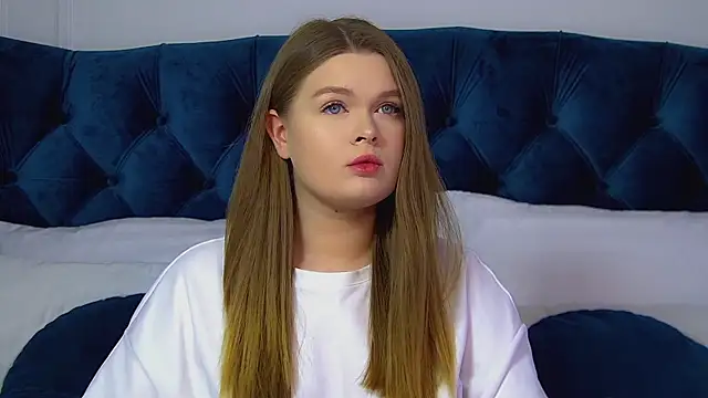 CrystalLyons online show from 03-23-26, 06:12