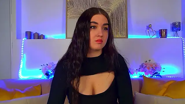 Snapshot of ChristinaMilton chatting on 02-18-25, 06:26 ChristinaMilton online show from 02-18-25, 06:26