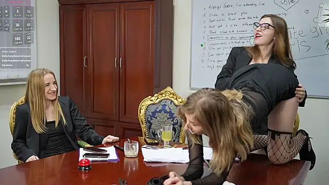 Snapshot of Michelle_054 chatting on 01-30-25, 09:47 Michelle 054 online show from 01-30-25, 09:47