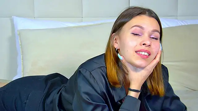 PollyLanders online show from 02-02-25, 09:34