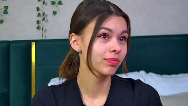 PollyLanders online show from 02-20-25, 06:50