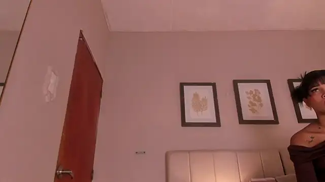 dani skinny  online show from 05-22-26, 11:49