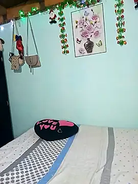 ELISA 90 online show from 12-29-24, 01:56