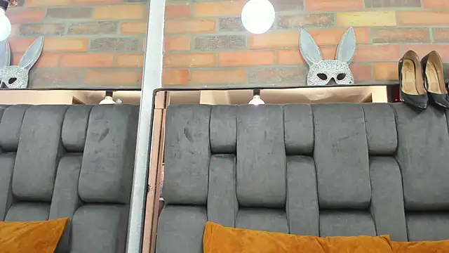 Snapshot of JESSYCORTES chatting on 10-15-25, 02:28 JESSYCORTES online show from 10-15-25, 02:28