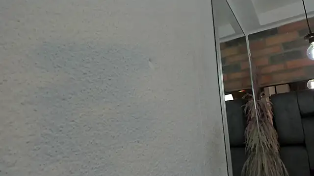 Snapshot of JESSYCORTES chatting on 11-03-25, 02:29 JESSYCORTES online show from 11-03-25, 02:29