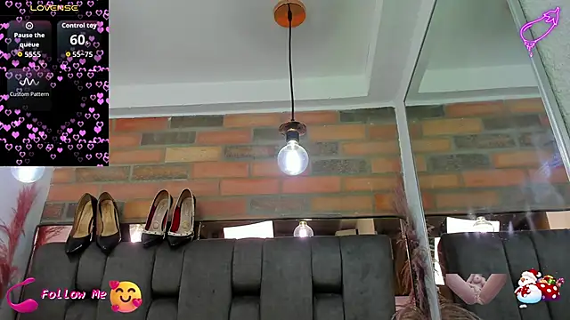 Snapshot of JESSYCORTES chatting on 11-22-25, 02:49 JESSYCORTES online show from 11-22-25, 02:49