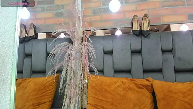 JESSYCORTES online show from 02-02-26, 08:40