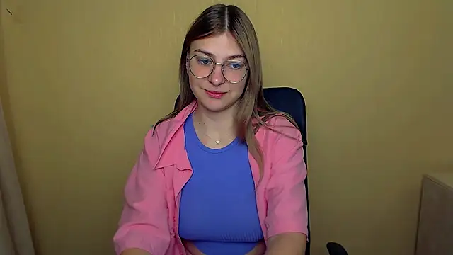 Luna Lush  online show from 10-07-25, 09:50