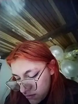 SophiaWeestt99 online show from 03-18-25, 01:53