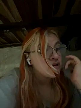 SophiaWeestt99 online show from 09-13-25, 11:26