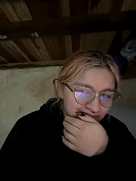 SophiaWeestt99 online show from 10-20-25, 04:46