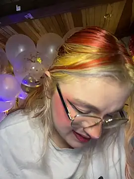 SophiaWeestt99 online show from 03-12-26, 03:34