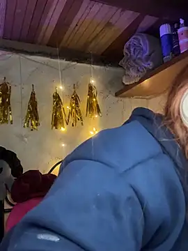 SophiaWeestt99 online show from 05-11-26, 06:30