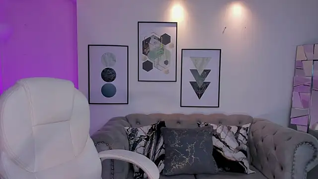 Shantaall  online show from 02-25-25, 10:39