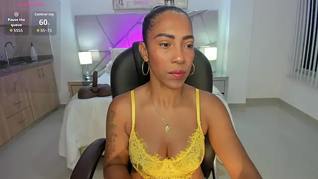 Snapshot of Shantaall_ chatting on 07-04-26, 10:54 Shantaall online show from 07-04-26, 10:54