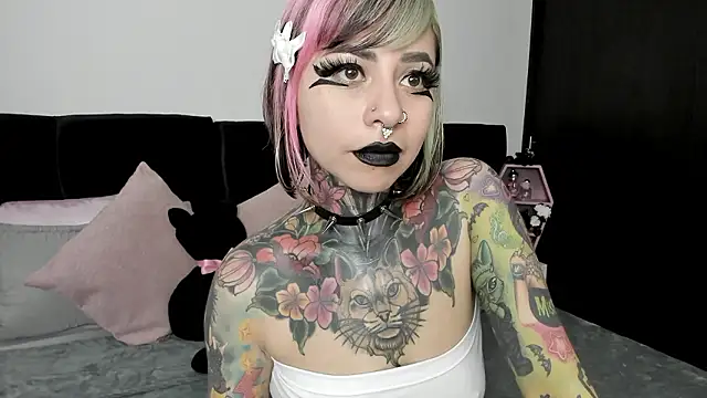 NikkiRamone online show from 12-06-24, 09:32