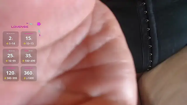 Victoria7777 online show from 11-20-25, 11:32