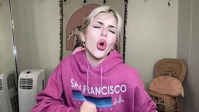 SirenitySirenxx online show from 03-06-25, 05:03