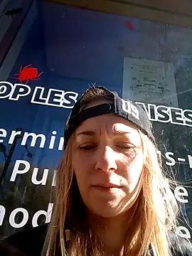 Snapshot of ElektrikFrancaise chatting on 11-18-25, 11:14 ElektrikFrancaise online show from 11-18-25, 11:14