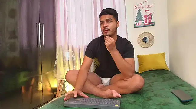 Snapshot of thiagowes chatting on 12-09-24, 09:37 thiagowes online show from 12-09-24, 09:37