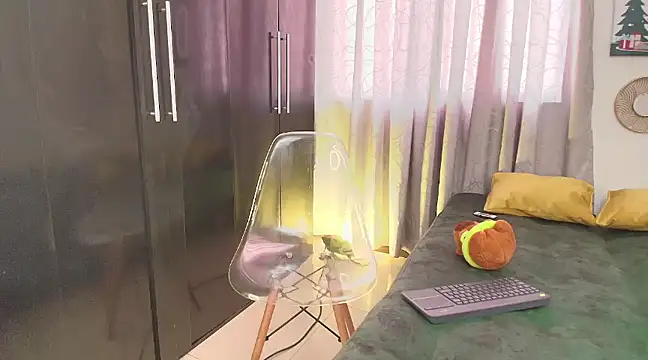 Snapshot of thiagowes chatting on 12-20-24, 08:01 thiagowes online show from 12-20-24, 08:01