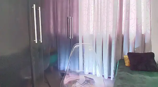 Snapshot of thiagowes chatting on 12-26-24, 06:43 thiagowes online show from 12-26-24, 06:43