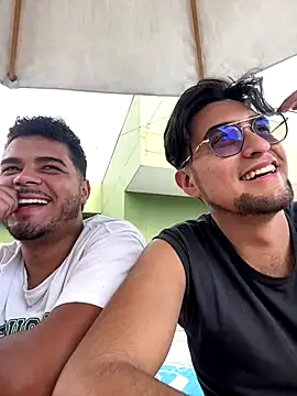 Snapshot of thiagowes chatting on 11-01-25, 08:33 thiagowes online show from 11-01-25, 08:33