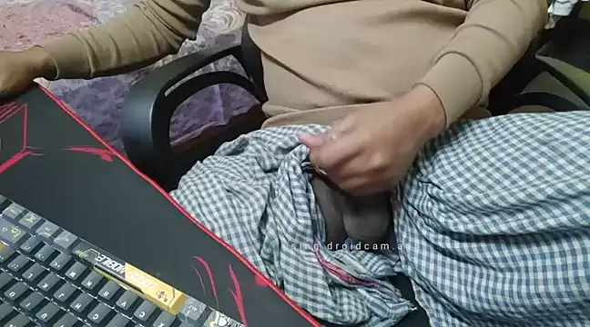 Snapshot of rahul_14344 chatting on 12-16-24, 08:16 rahul 14344 online show from 12-16-24, 08:16