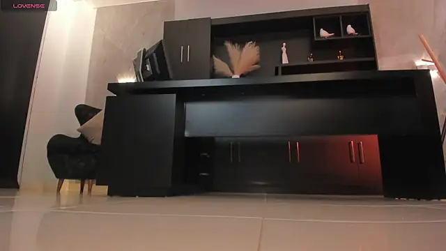 Snapshot of RebeccaHudson chatting on 02-11-25, 09:20 RebeccaHudson online show from 02-11-25, 09:20