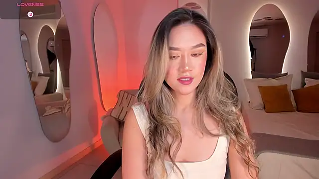 Snapshot of RebeccaHudson chatting on 03-02-25, 11:09 RebeccaHudson online show from 03-02-25, 11:09