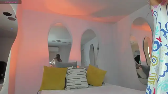 Snapshot of RebeccaHudson chatting on 03-07-25, 03:08 RebeccaHudson online show from 03-07-25, 03:08