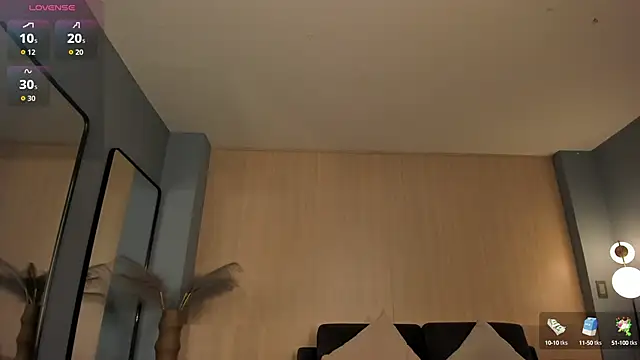 Snapshot of RebeccaHudson chatting on 09-25-25, 07:06 RebeccaHudson online show from 09-25-25, 07:06