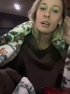 M1ssyk1ssy online show from 12-30-24, 12:11