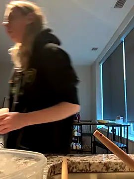 M1ssyk1ssy online show from 11-12-25, 10:30