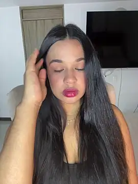 Aitana98  online show from 11-19-25, 02:00