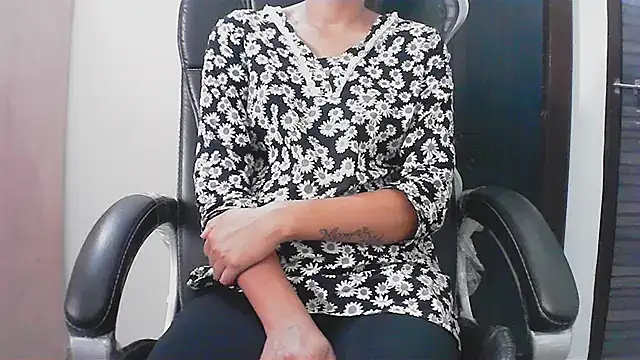 collage hoty online show from 04-13-26, 03:01