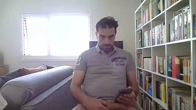 Snapshot of dad_bod_6 chatting on 10-30-25, 02:24 dad bod 6 online show from 10-30-25, 02:24