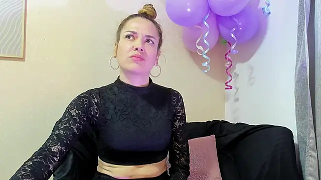 camilawm19 online show from 03-20-25, 03:56