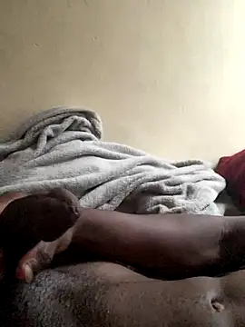 Snapshot of eyoItsRiley chatting on 09-20-25, 04:35 eyoItsRiley online show from 09-20-25, 04:35