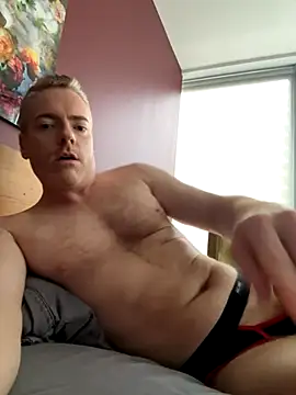 Gingerbushguy online show from 11-02-25, 07:49